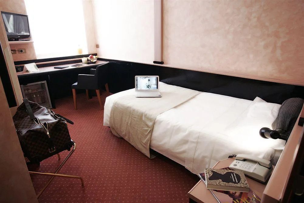 Best Western Madison Hotel Milan 4*,  Italy